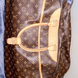 AUTHENTIC Louis Vuitton luggage